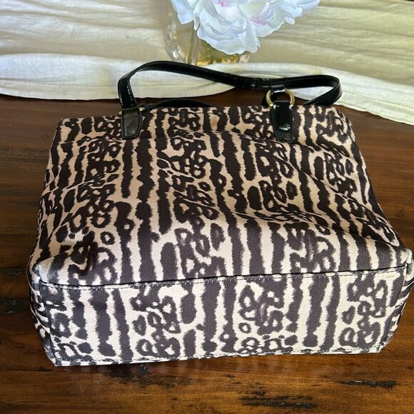 Coach bag and matching wristlet cute bundle - Picture 9 of 17